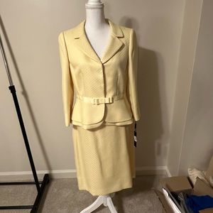Classic Tahari Skirt Suit BRAND NEW WITH TAGS